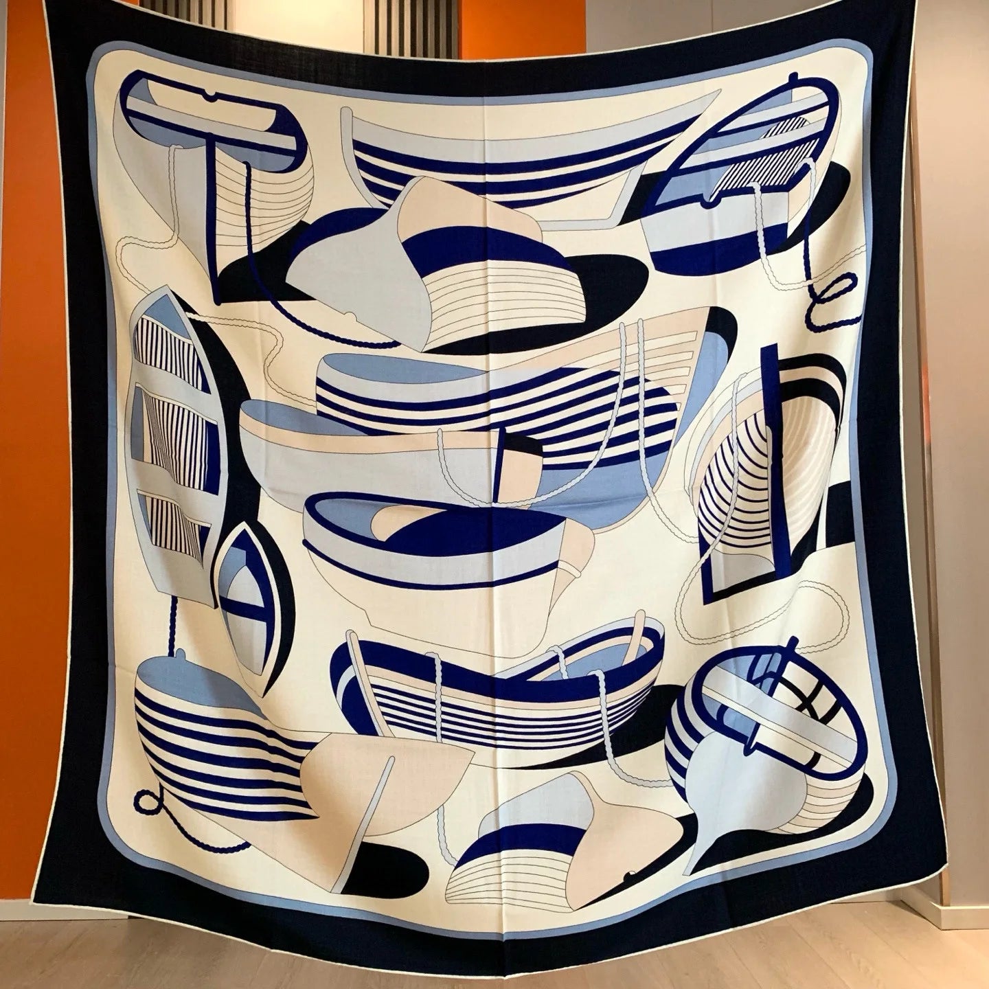 High-end 70% wool 30% mulberry silk scarf for women, handcrafted with rolled edges, 135*135 cm, a warm large shawl or scarf.