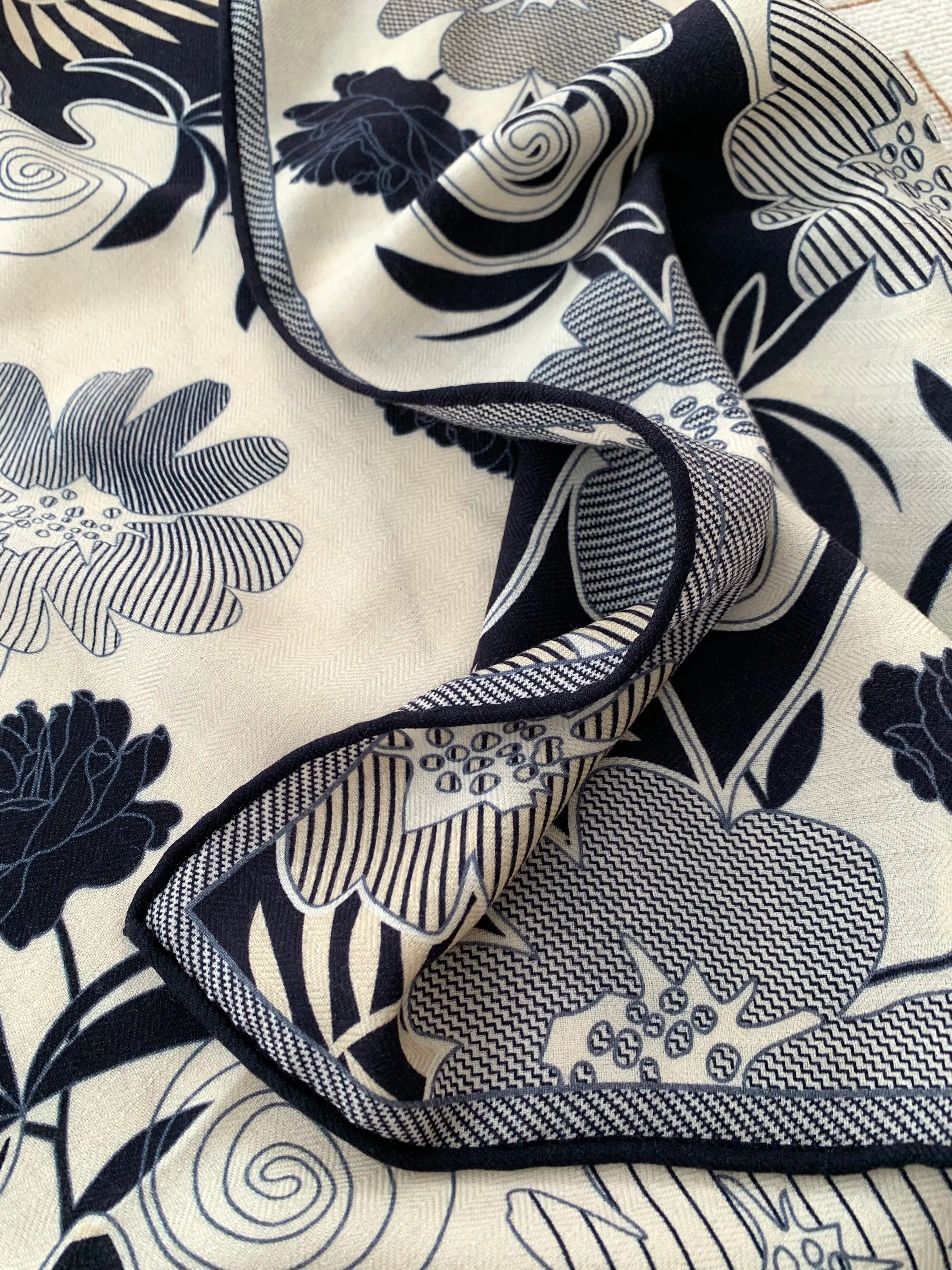 Luxurious design silk and wool scarf for women in floral style, square shape, warm-keeping neckband shawl, 65*65 cm