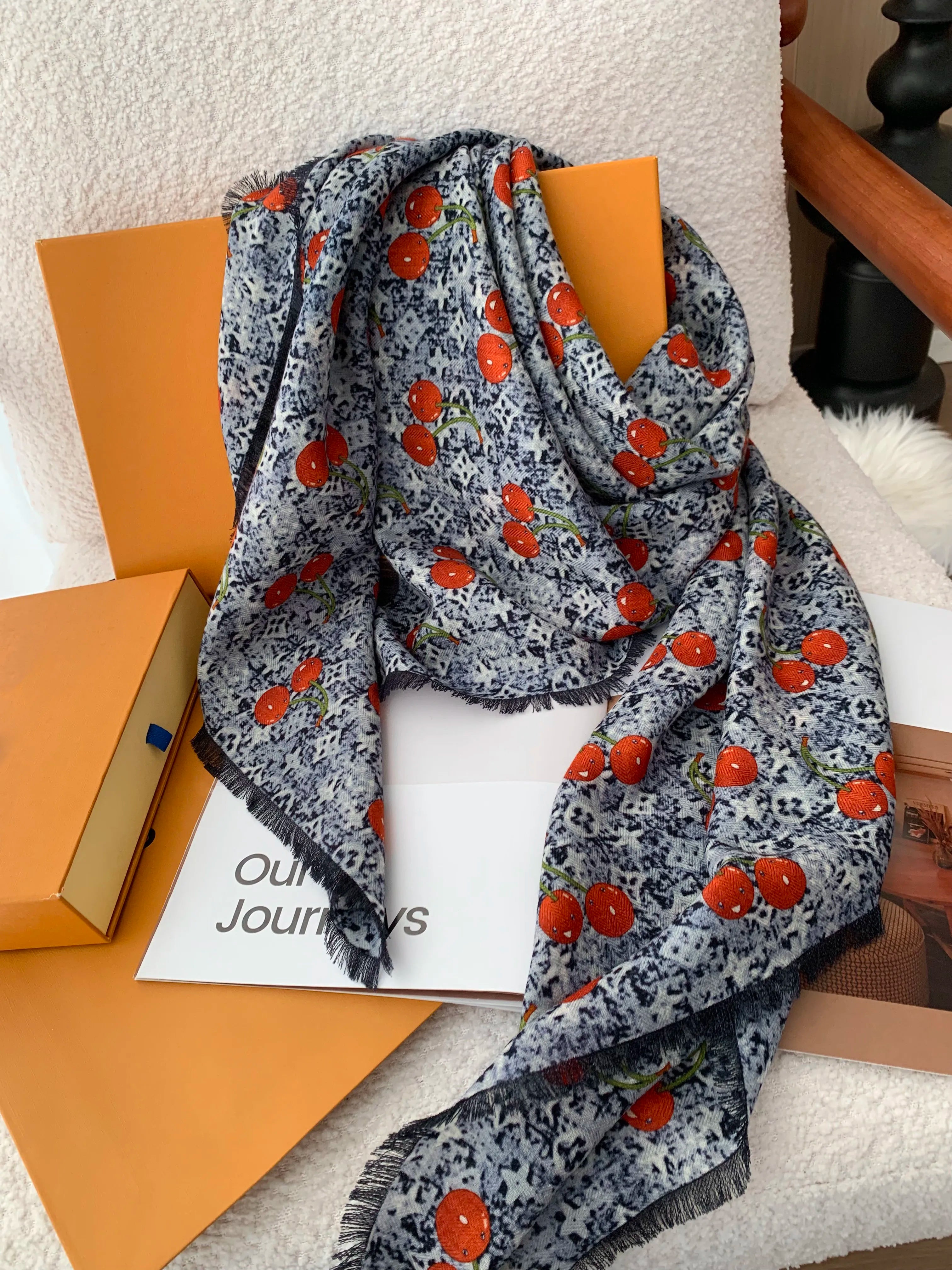 New autumn and winter styles: 70% wool and 30% silk scarf, retro cherry print, fashionable shawl, scarf, women's warm decoration