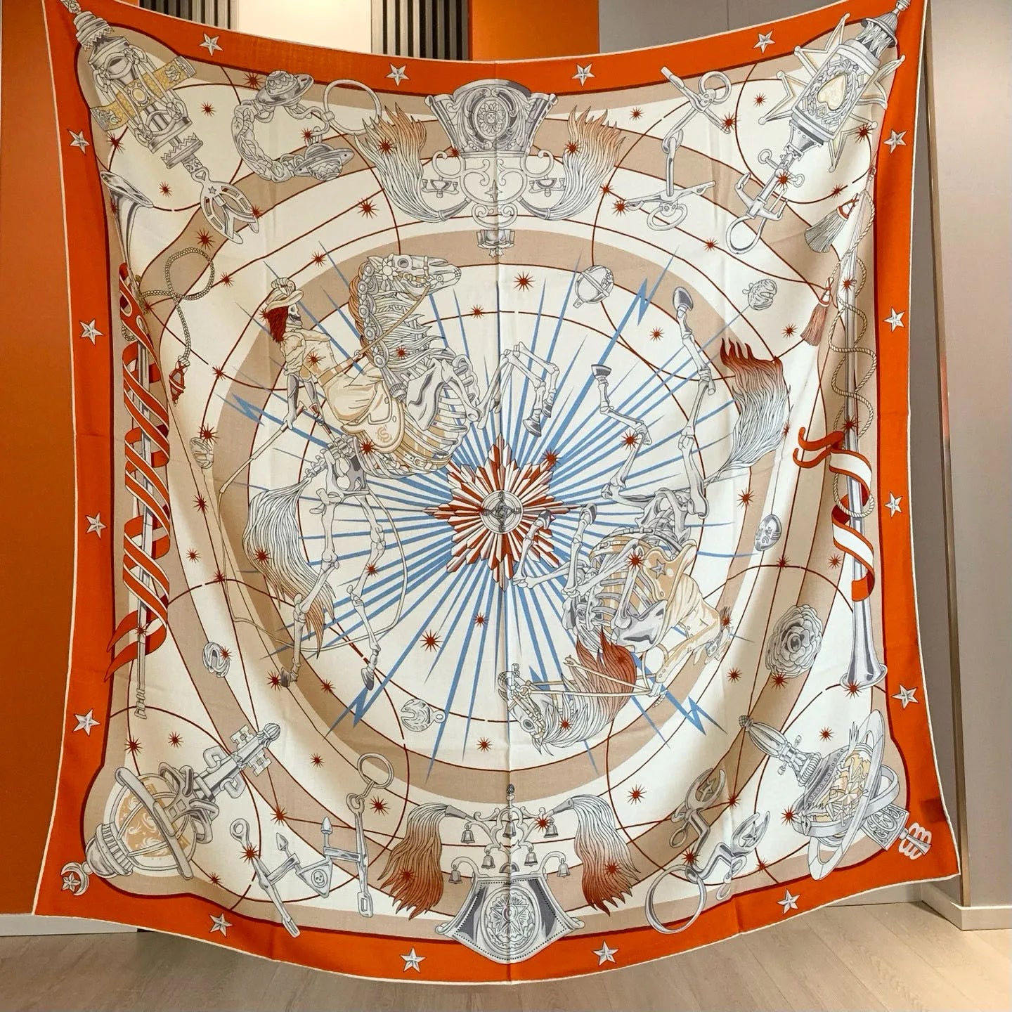 Luxurious design new silk and wool scarf for women, fashionable and warm, large shawl, square scarf, headscarf, 135x135cm