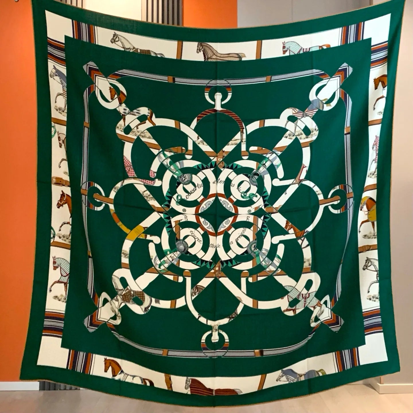 High-end double-sided same-color silk and wool scarf 30% silk and 70% wool, a high-end warm shawl for ladies, headscarf