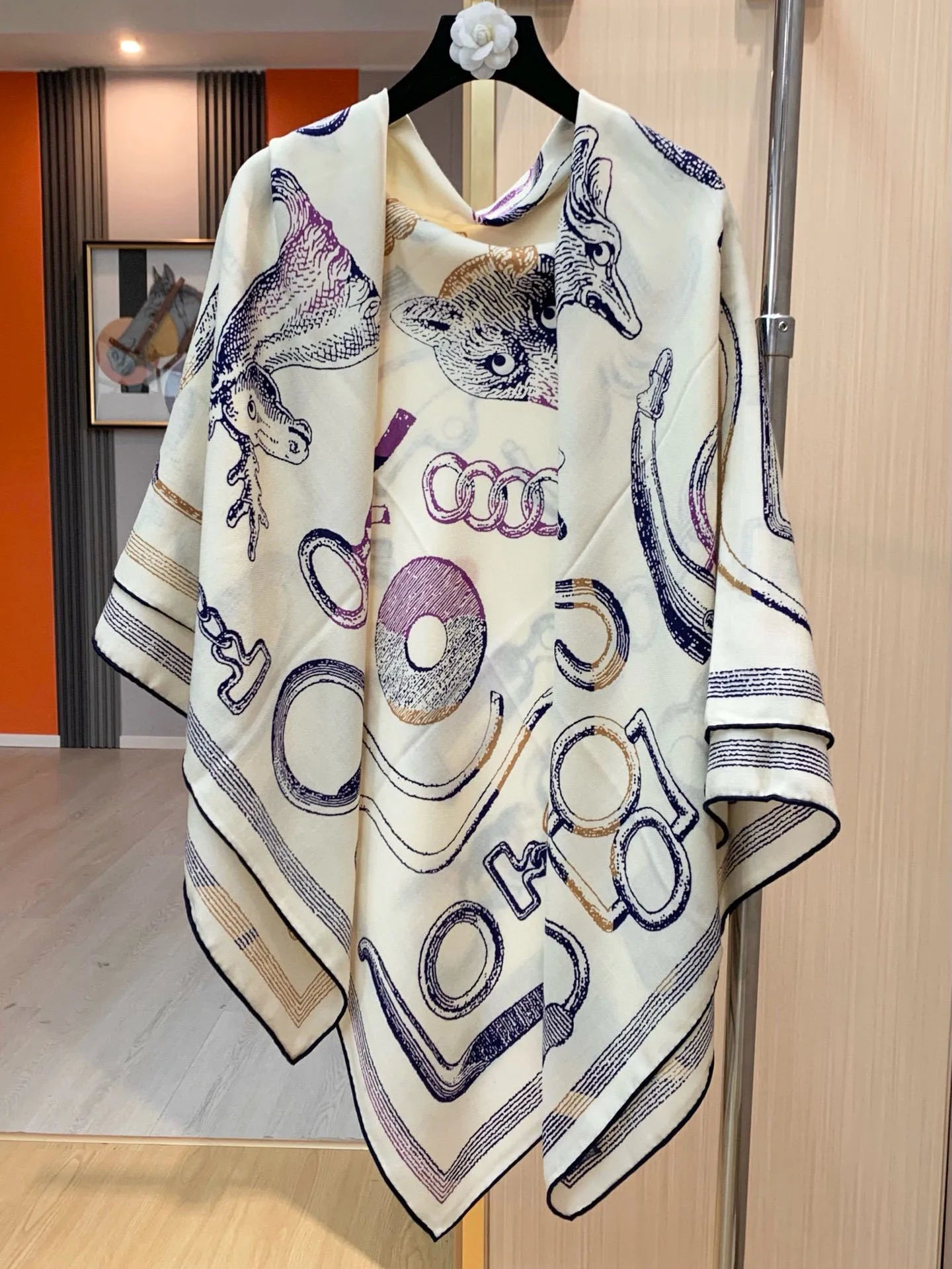High-end 70% wool 30% mulberry silk scarf for women, handcrafted with rolled edges, a warm large shawl or scarf135*135 cm